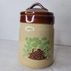 Daekor Vintage 6 Inch Canister With Nancy Lynn Ivy Basket Design
